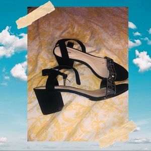 Black formal chunky sandals